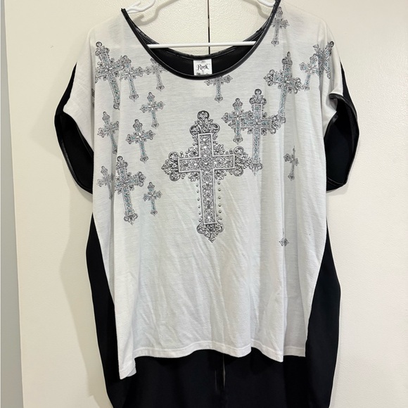 Wrangler Tops - Apostrophe Women's Black and White Cross Top